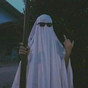 Meet your Posher, Kenny